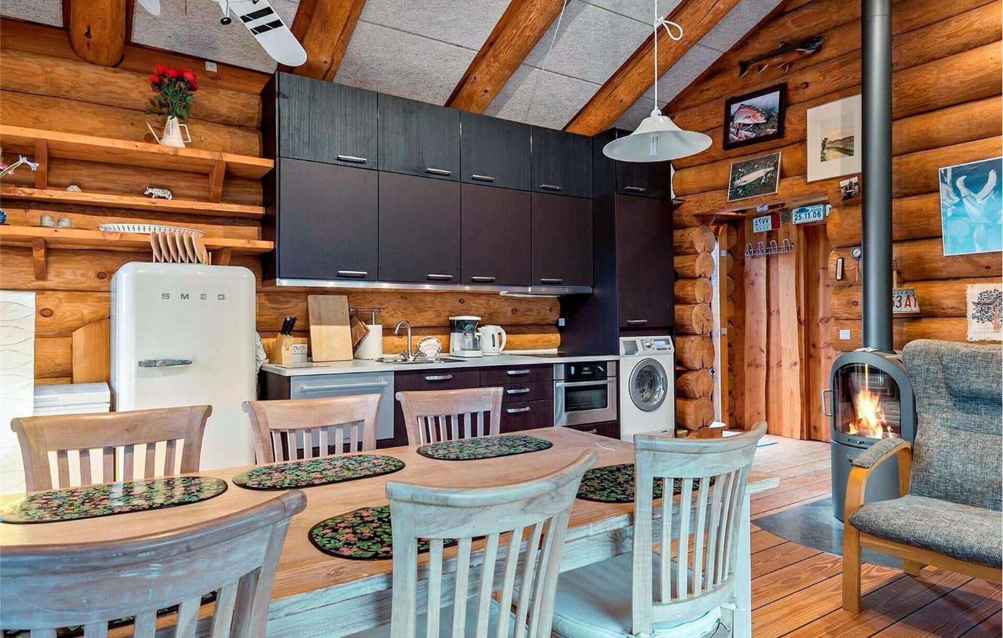 Cozy Home In Kibaek With Kitchen Exterior foto